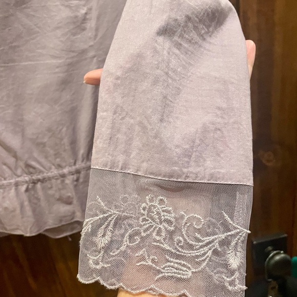 Feminine lilac La Redoute French design i10 Lace,small buttons,peplum drawstring - Picture 6 of 9